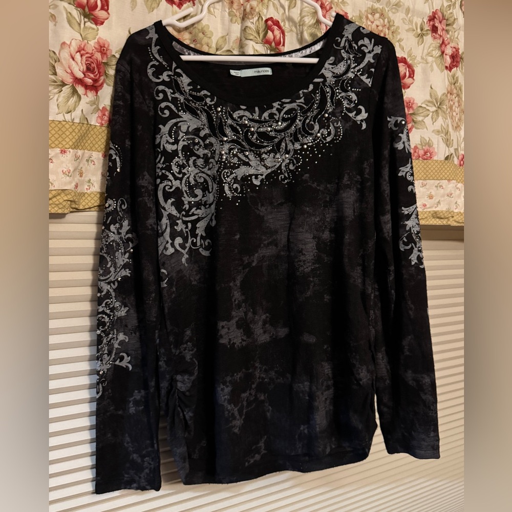 Black and Gray Long Sleeve Top